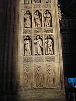 Reims, Cathedrale, Facade occidentale, Revers, De Moise a Marie et la Sainte Famille (scenes 1 et 2)